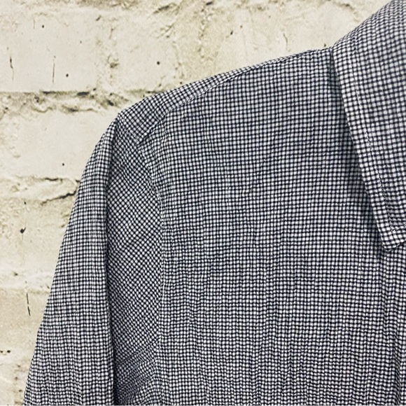 Foxcroft Black White Plaid Crinkle Fitted Stretch Button Up - Picture 2 of 4